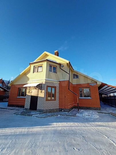 Дом 61 м² на участке 5 сот.