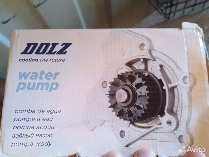 Помпа на renault logan 1