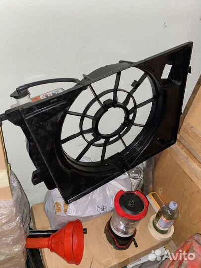 Кожух вентилятора охлаждения в сборе