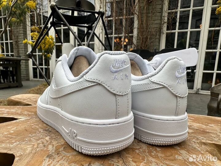 Nike air force 1 low white