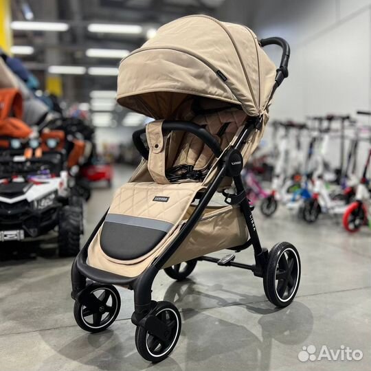 Прогулочная коляска новая