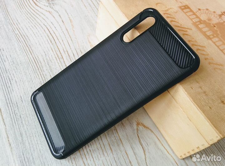 На Huawei P20 стекло чехол поклейка