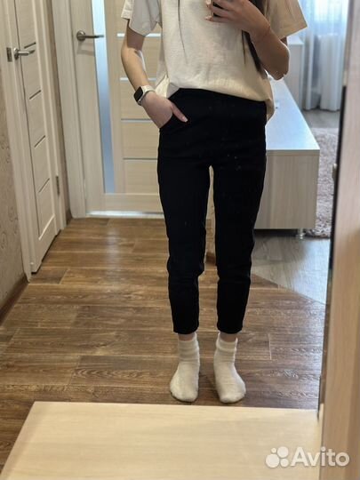 Джинсы черные