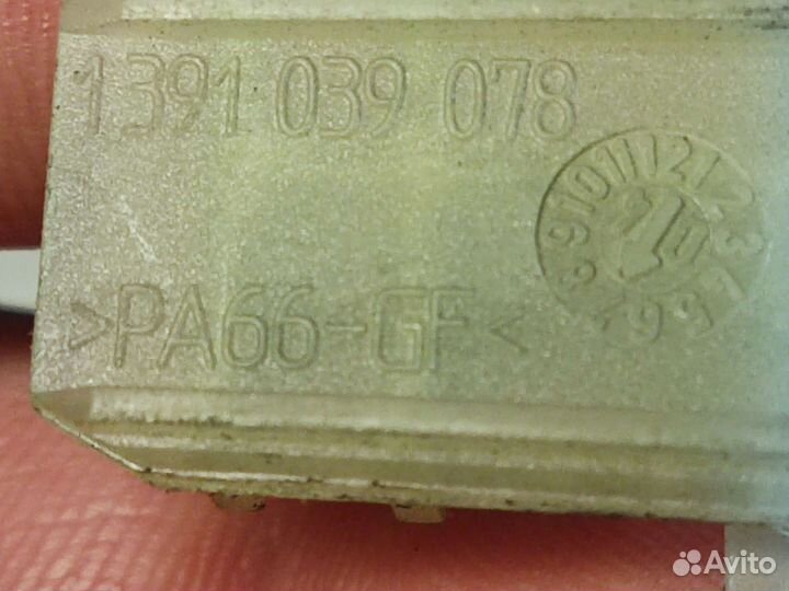 Щетки мотора стеклоочистителя VW Туарег Каен