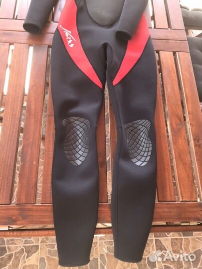 Гидрокостюм