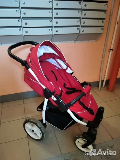 Коляска всесезонная