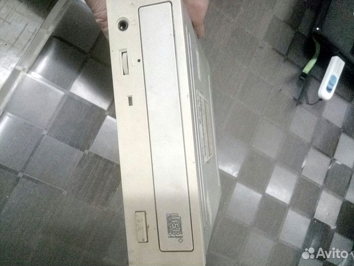 CD привод