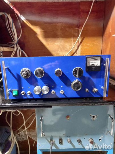 Передатчики на 3 мгр один в сетке второй в земле