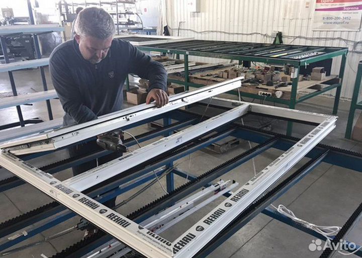 Остекление балконов и лоджий. Отделка балконов