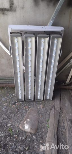 Фонарь освещения