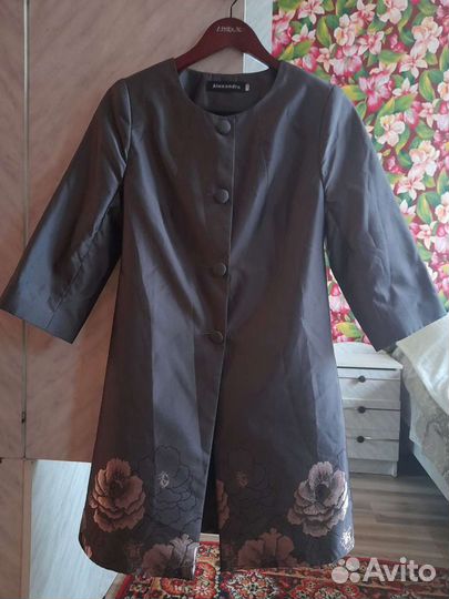 Плащ женский