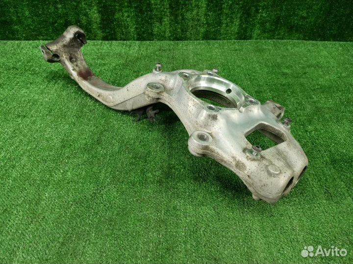 Кулак поворотный передний правый Audi Q7 4M