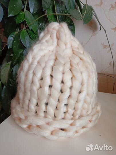 Шапка имиджевая очень крупные косы