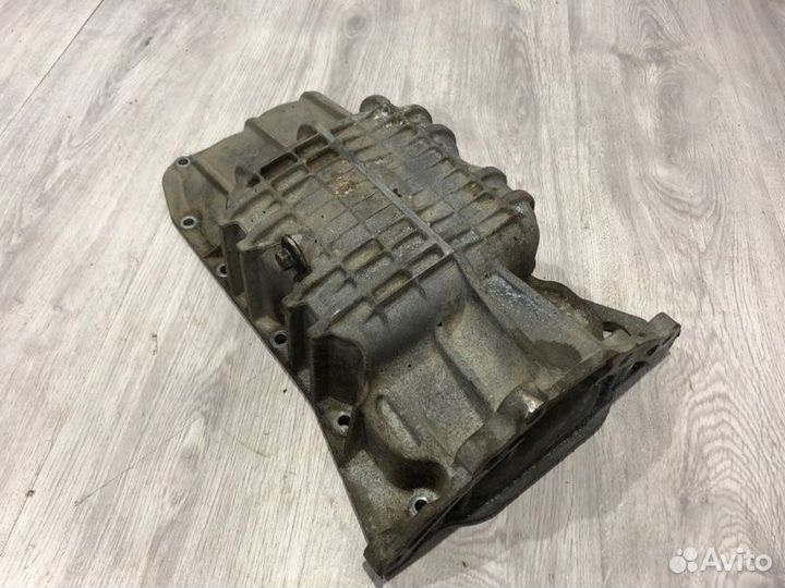 Поддон двигателя Ford Focus 2 1.4