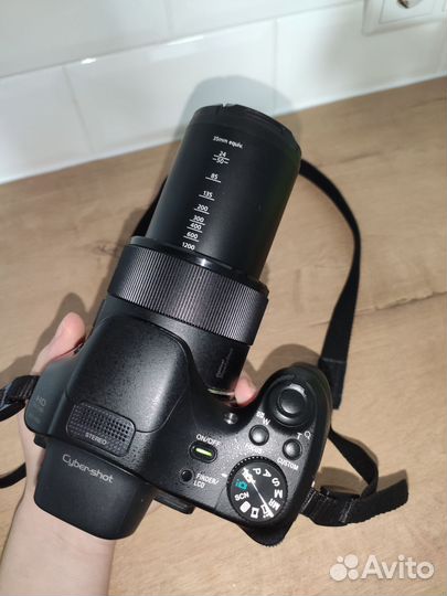 Цифровой фотоаппарат Sony Cyber-shot DSC-HX300