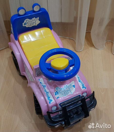 Машинка-каталка