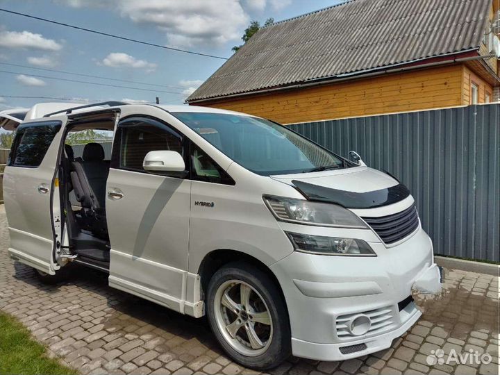 Бампер передний+ решëтка на тойота велфаер ANH 20