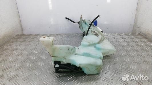 Бачок омывателя ford focus 2 (10V11NL01)