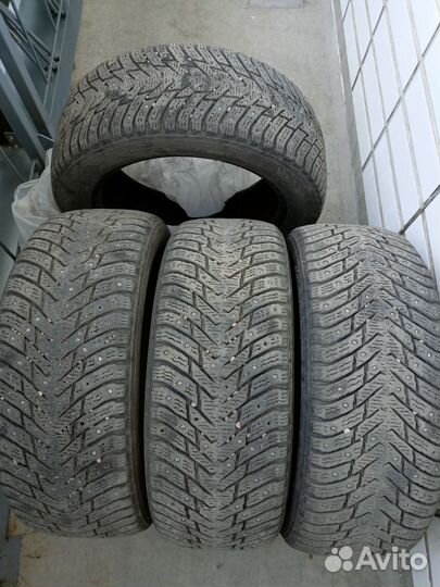 Nokian Tyres Hakkapeliitta 8 215/55 R17