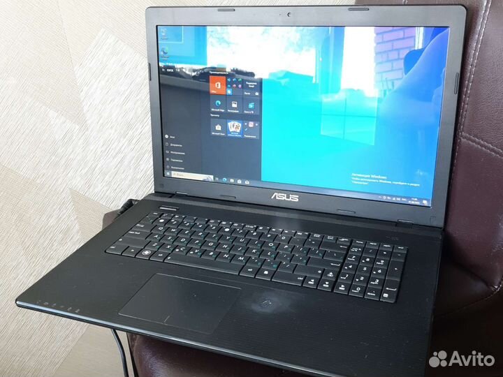 Asus. 17дюймов/ 2ядра/4Gb/ssd120
