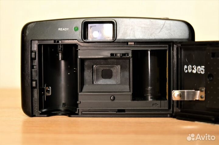 Polaroid AF-3 28mm f/5.6 в хорошем состоянии