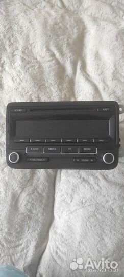 Магнитола на пассат б7