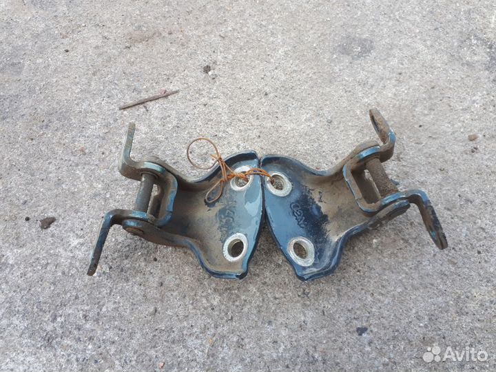 Петли двери задней правой Chevrolet Lacetti J200