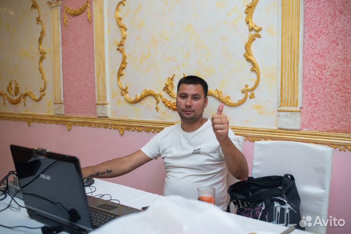 Ведущая +диджей