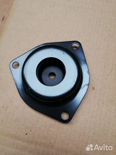 Опора амортизатора Nissan QX4 54320-2W000
