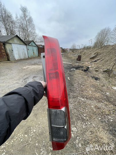 Фонарь задний Honda Stream