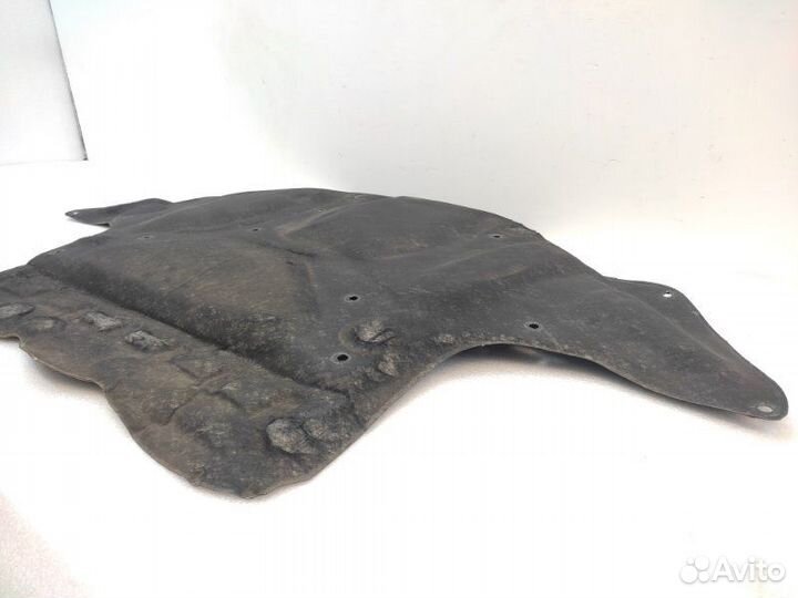 Шумоизоляция капота Mercedes-Benz E-Class W211