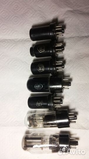 Ламповый радиоприемник Балтика -запчасти