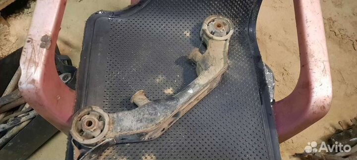 Подушка редуктора MCU15 Lexus RX300