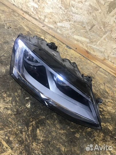 Фара правая Volkswagen Jetta