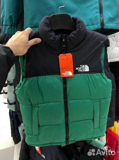 Жилетки TNF The North Face разные цвета