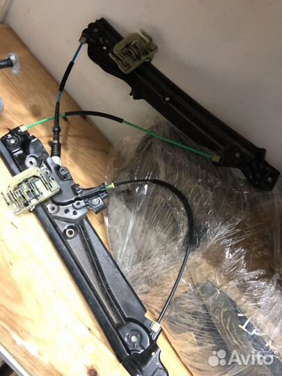 Стеклоподъемник Передней прав лев двери BMW 5 f10
