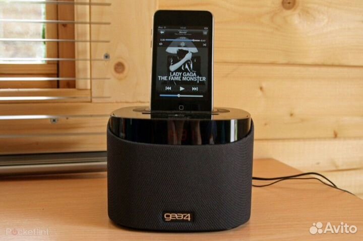 Док-станция для iPhone 4/4s