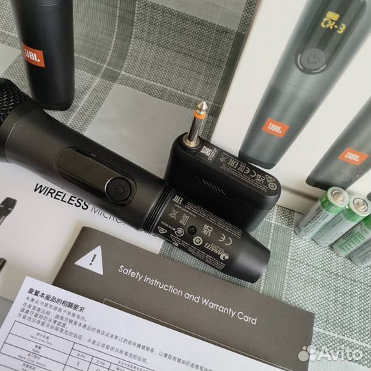 Беспроводные микрофоны JBL