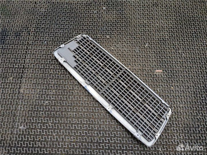 Решетка радиатора Mercedes C W202, 1994