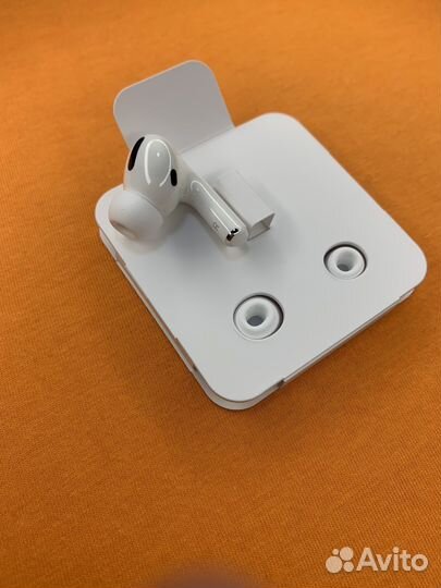 Новый правый AirPods Pro оригинал