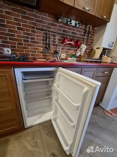 Холодильник 85 см