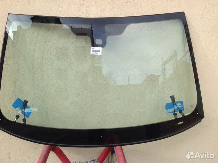 Landrover freelander 01/07 - лобовое стекло