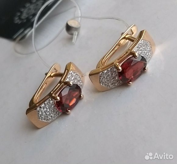 585 серьги с гранатом (три вида) Новые 4500/гр