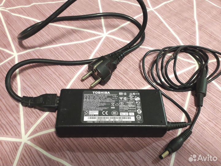 Блок питания ноутбука Toshiba