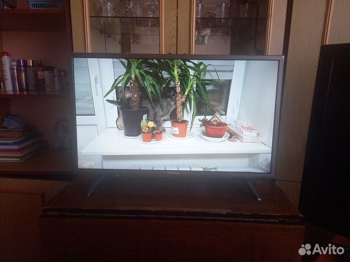 Телевизор SMART tv 32 дюйма