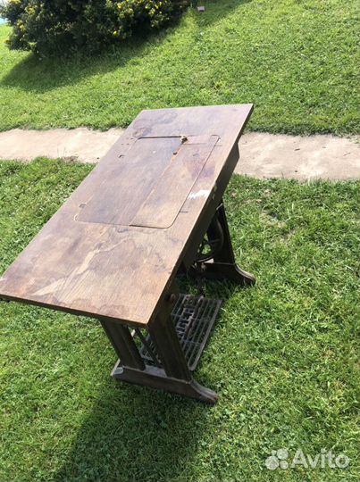 Швейная машина Singer