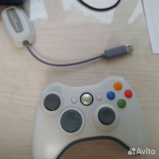 Xbox 360 Slim прошитый (прошивку не знаю)