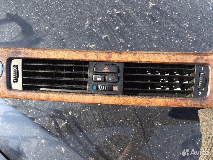 Накладка на торпедо Bmw 3 E90 2007