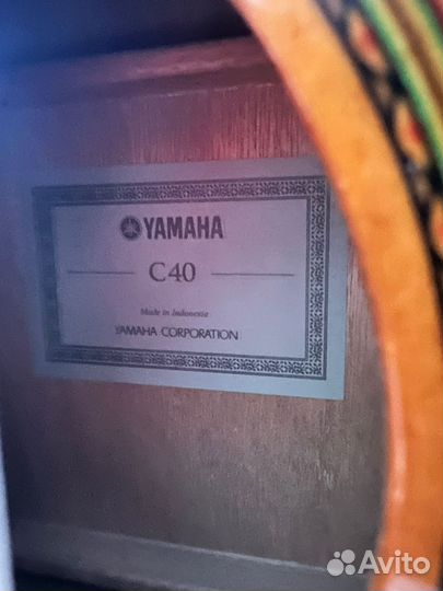 Классическая гитара yamaha c40
