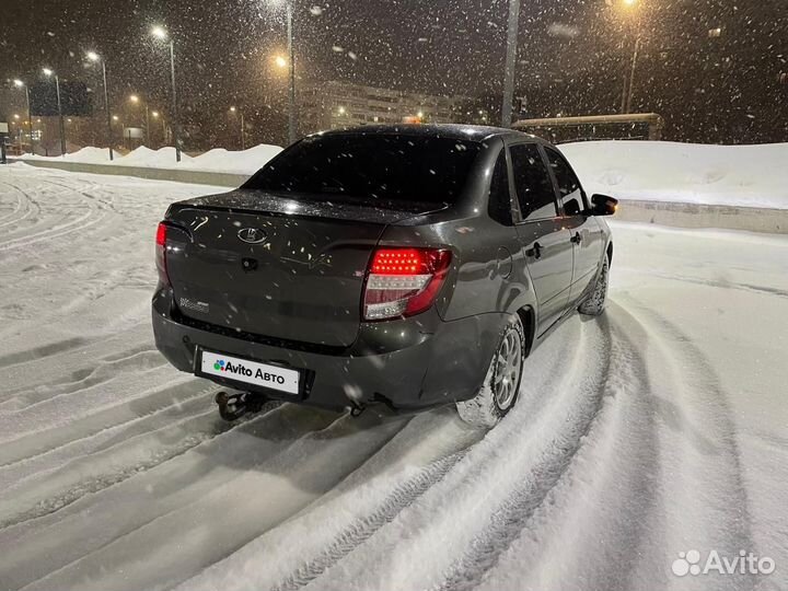 LADA Granta 1.6 МТ, 2013, 220 000 км